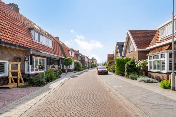 Photo 3 of Piccardtstraat 5