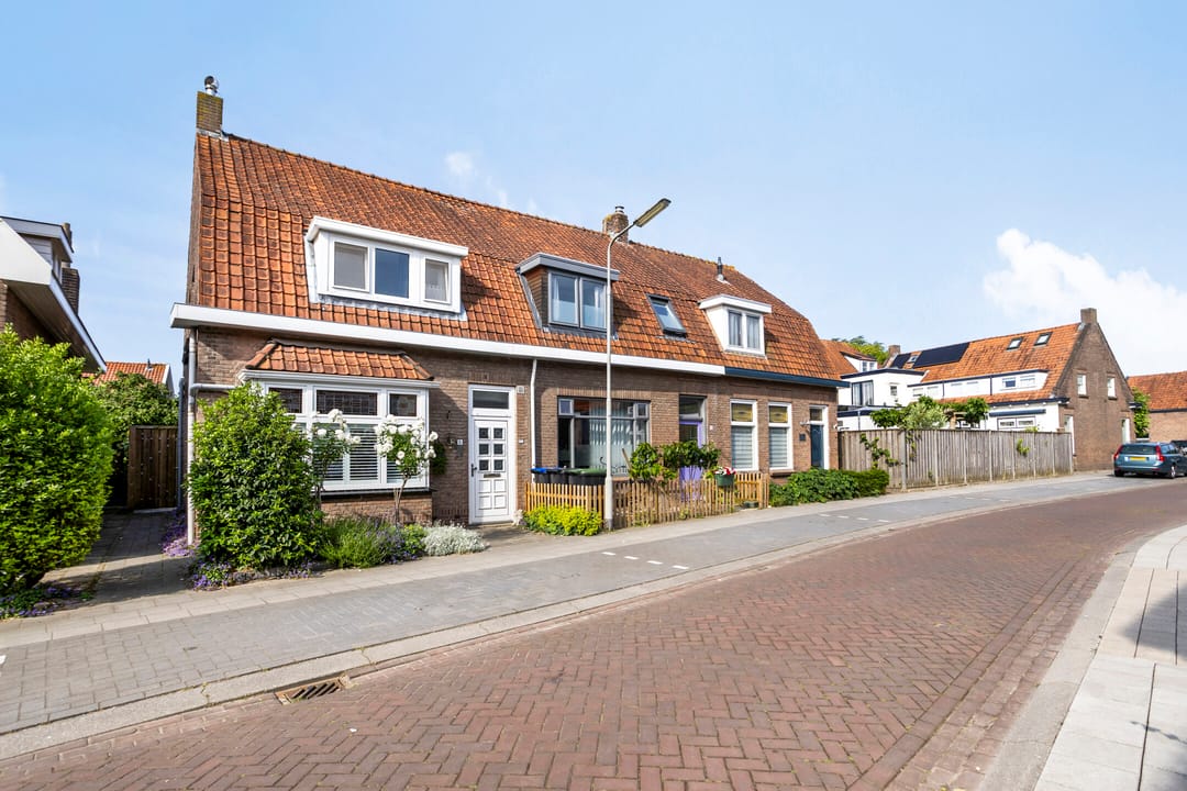 Photo 2 of Piccardtstraat 5