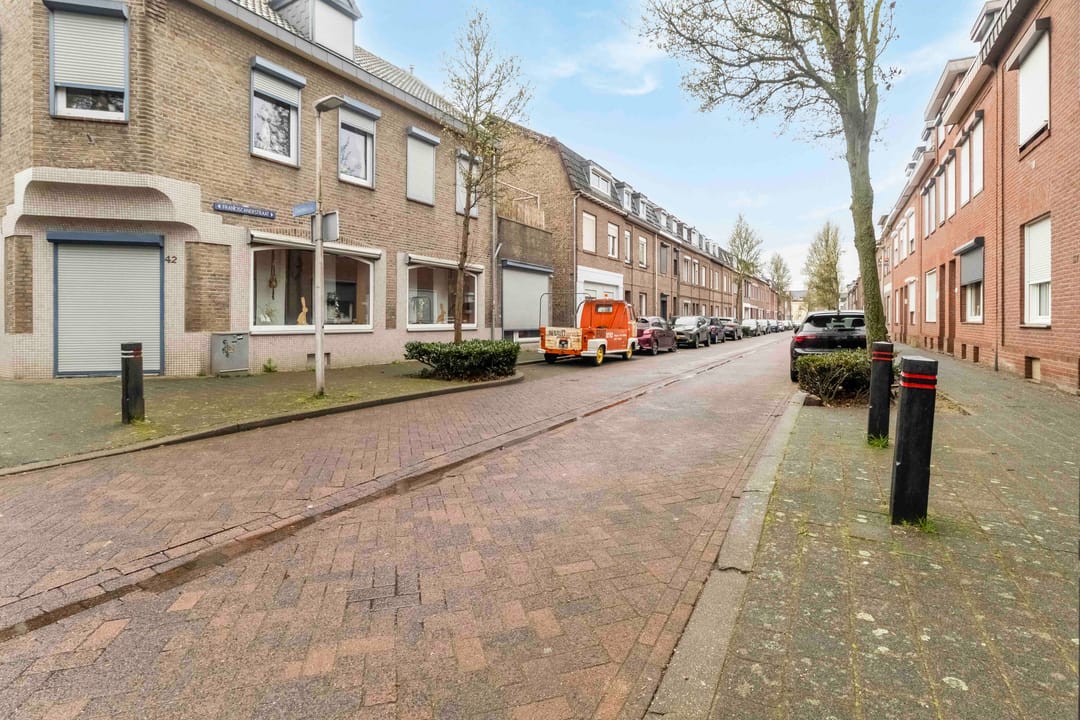 Photo 32 of Franciscanerstraat 39