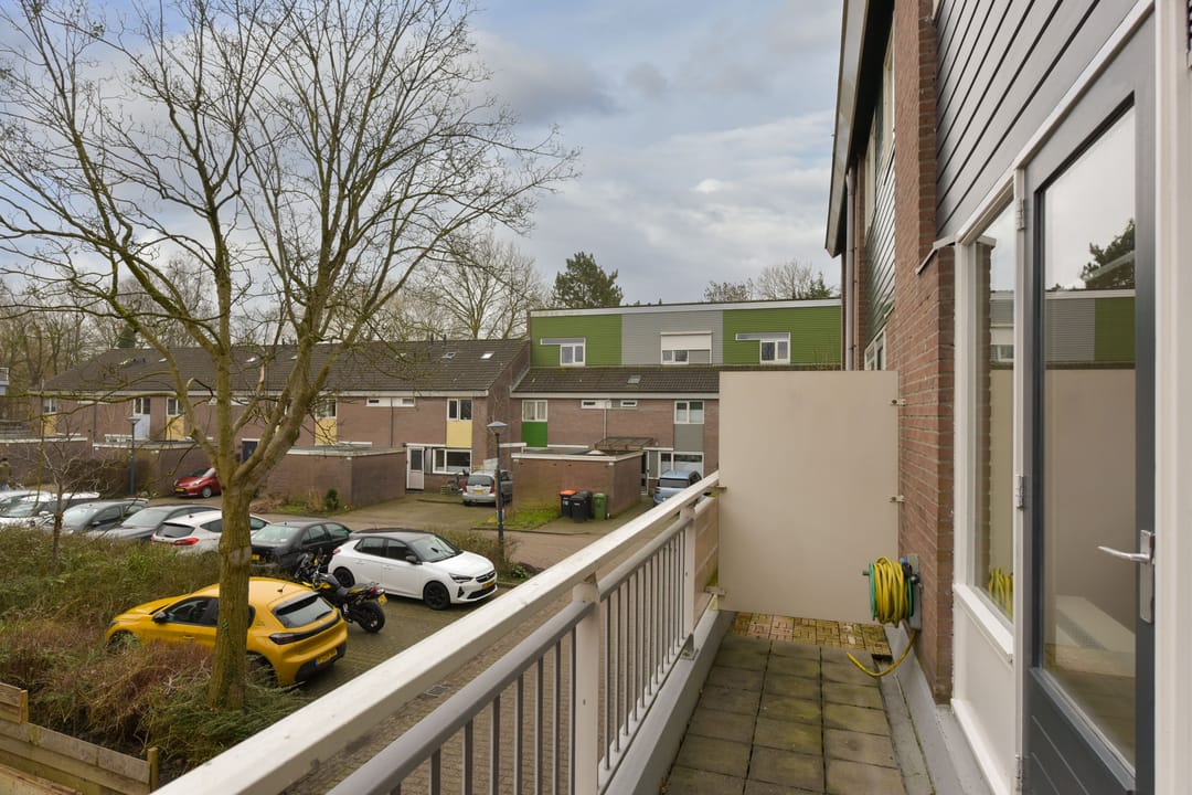 Spacious Maisonnette with Outdoor Space and Parking in Hoorn — 22