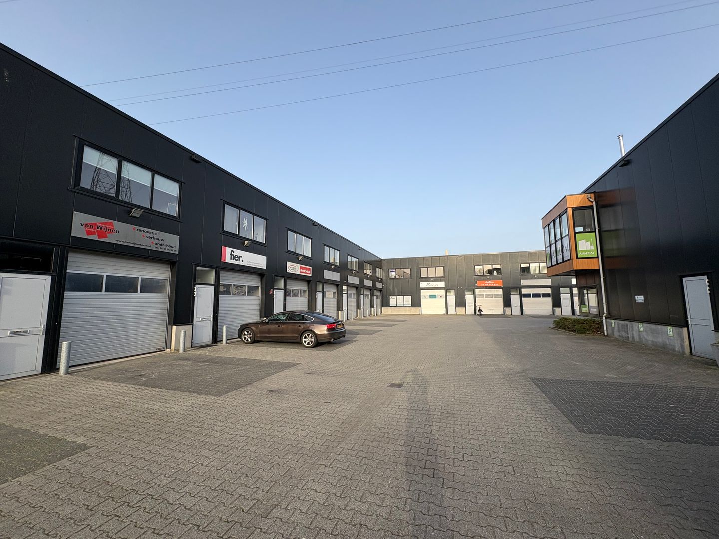 View photo 3 of Baileystraat 4-U