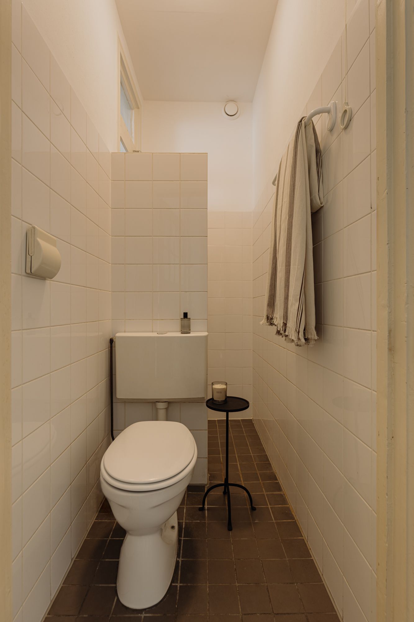 Stylish apartment with high ceilings and balcony in Amsterdam Oud-Zuid — 19