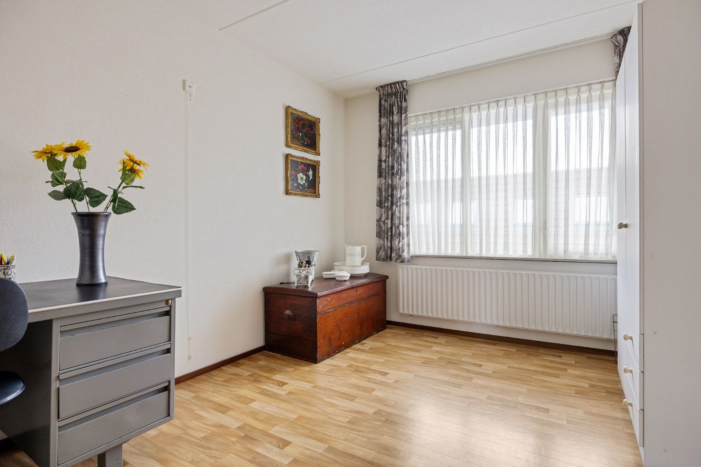 Energy-Efficient Apartment with Private Garage in the Center of Winschoten — 45
