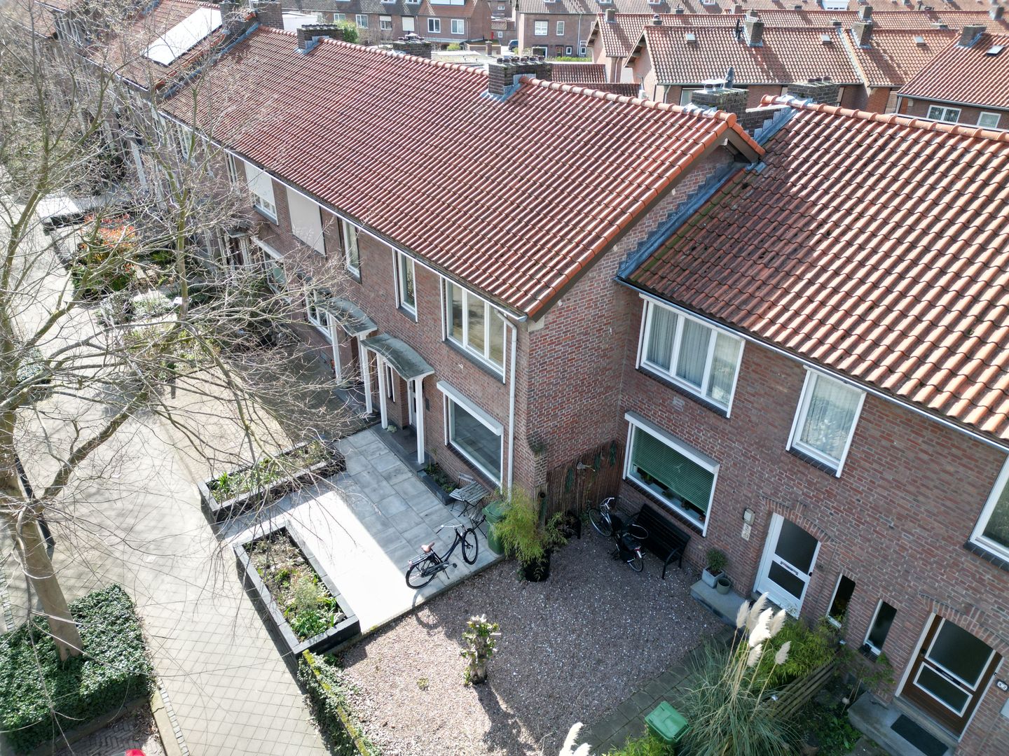 Foto 40 van Baron van Hövellstraat 46