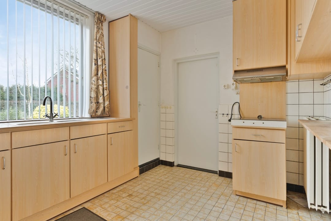 Detached Family Home with Garden and Garage in Quiet Oud-Dommelen — 13