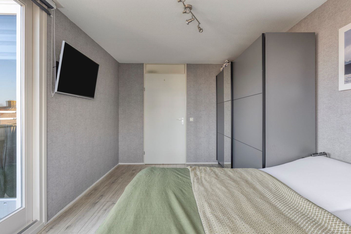 Photo 20 of Hugo de Grootstraat 124