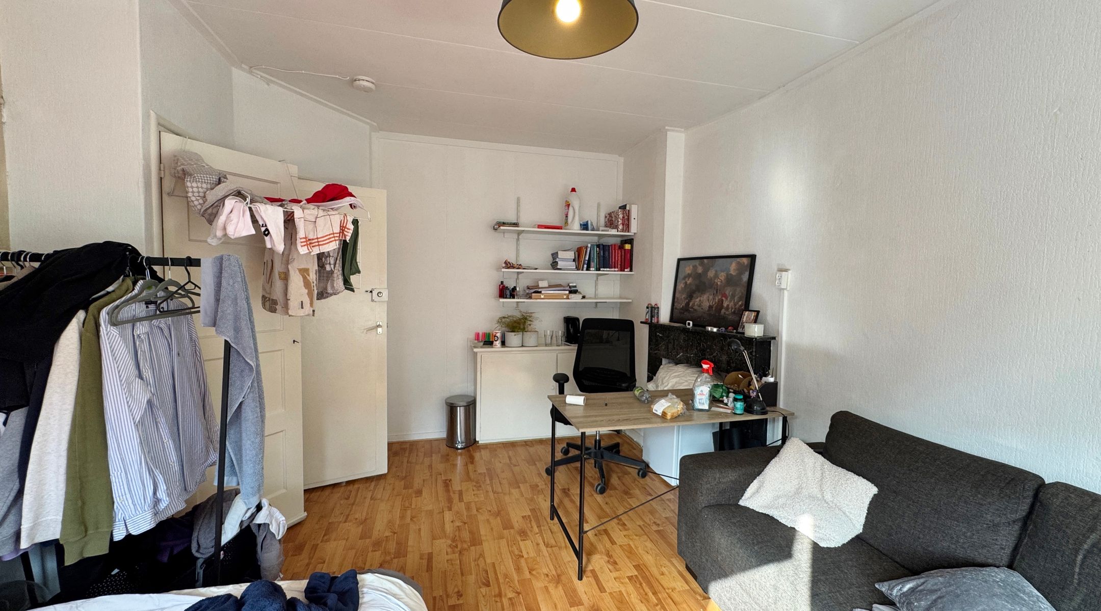 Photo 9 of Van der Doesstraat 3-A