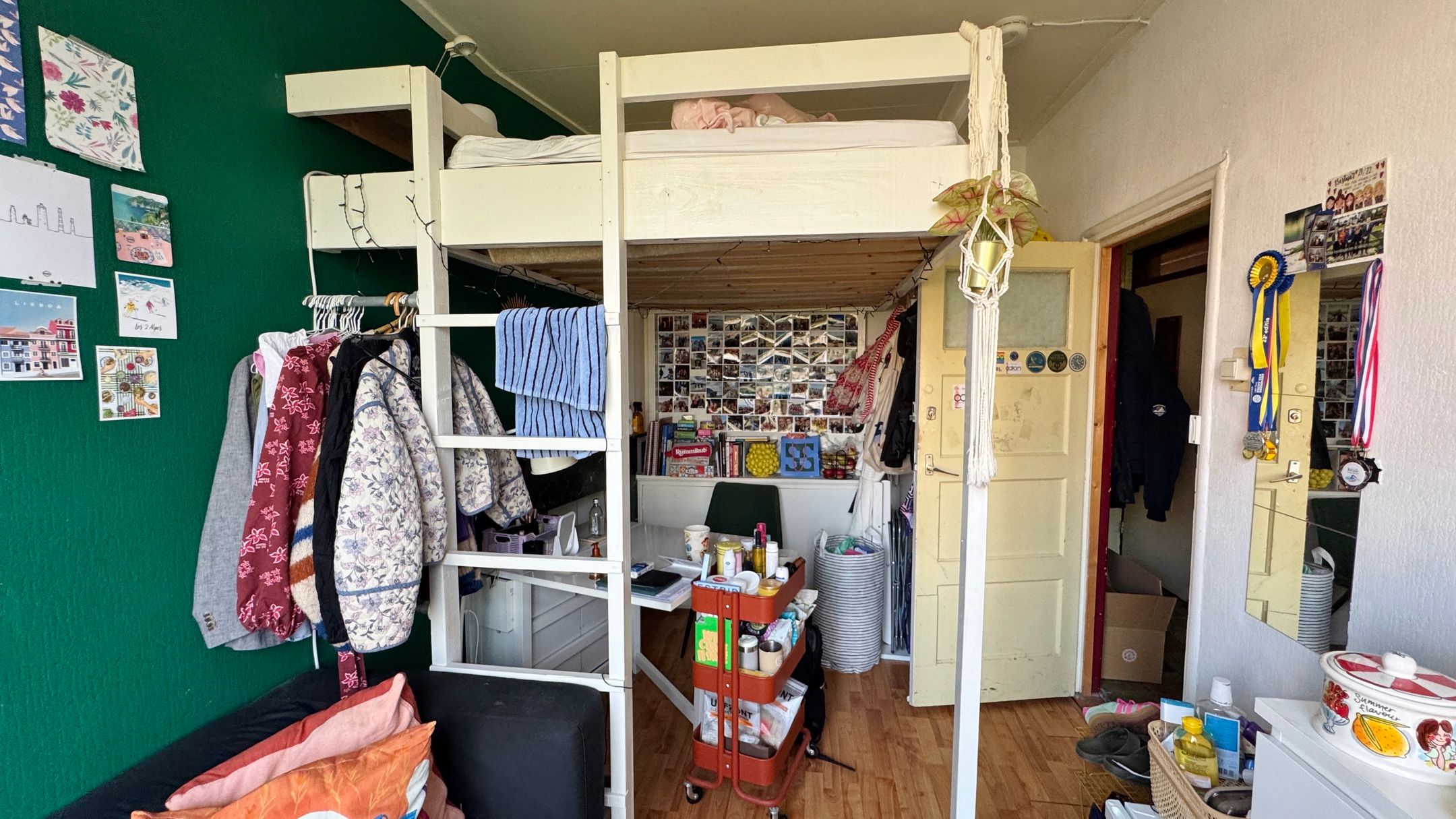 Photo 12 of Van der Doesstraat 3-A