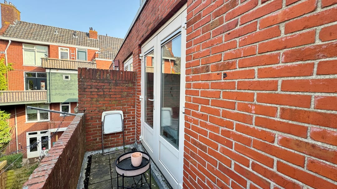 Photo 17 of Van der Doesstraat 3-A