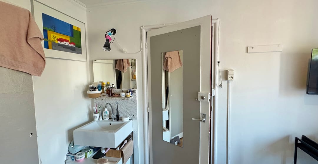 Photo 23 of Van der Doesstraat 3-A