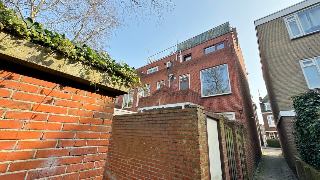 Photo 38 of Van der Doesstraat 3-A