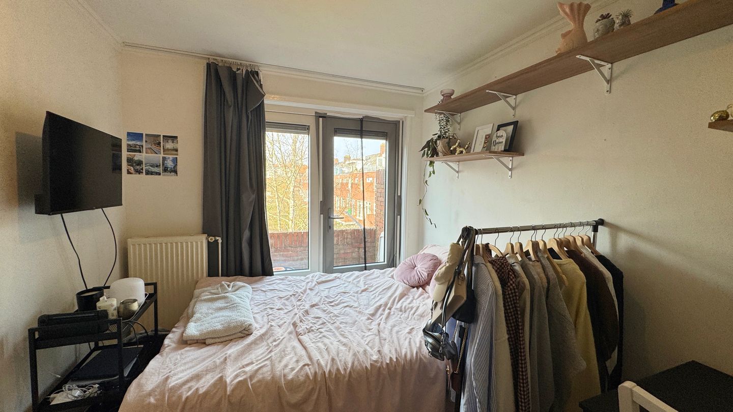 Photo 20 of Van der Doesstraat 3-A