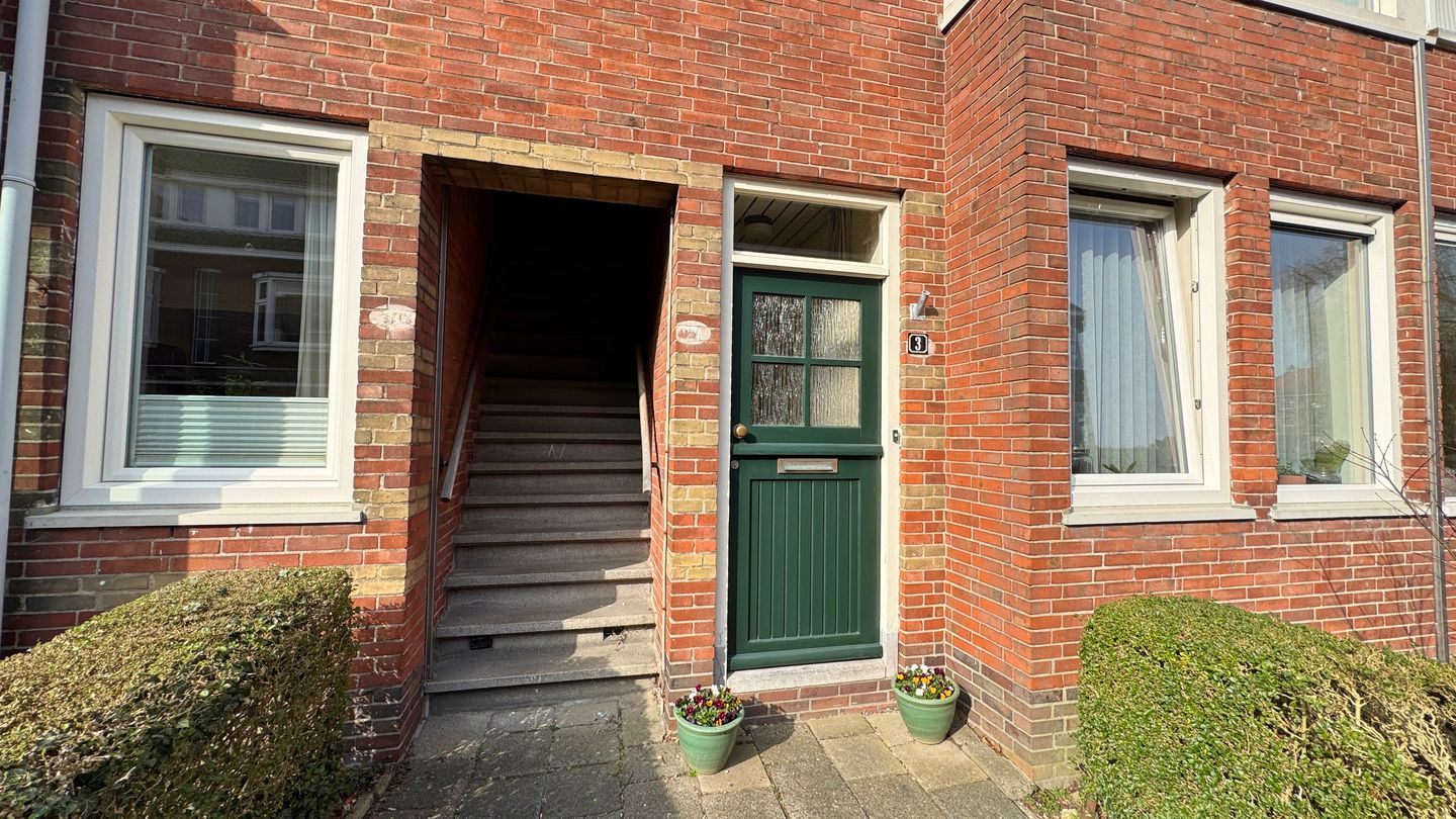 Photo 4 of Van der Doesstraat 3-A