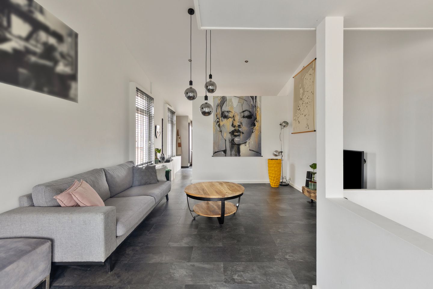 Ready to Move In Corner Home in Krabbendijke Center — 17