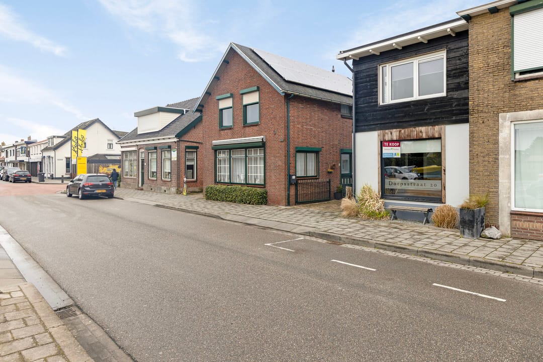Ready to Move In Corner Home in Krabbendijke Center — 35