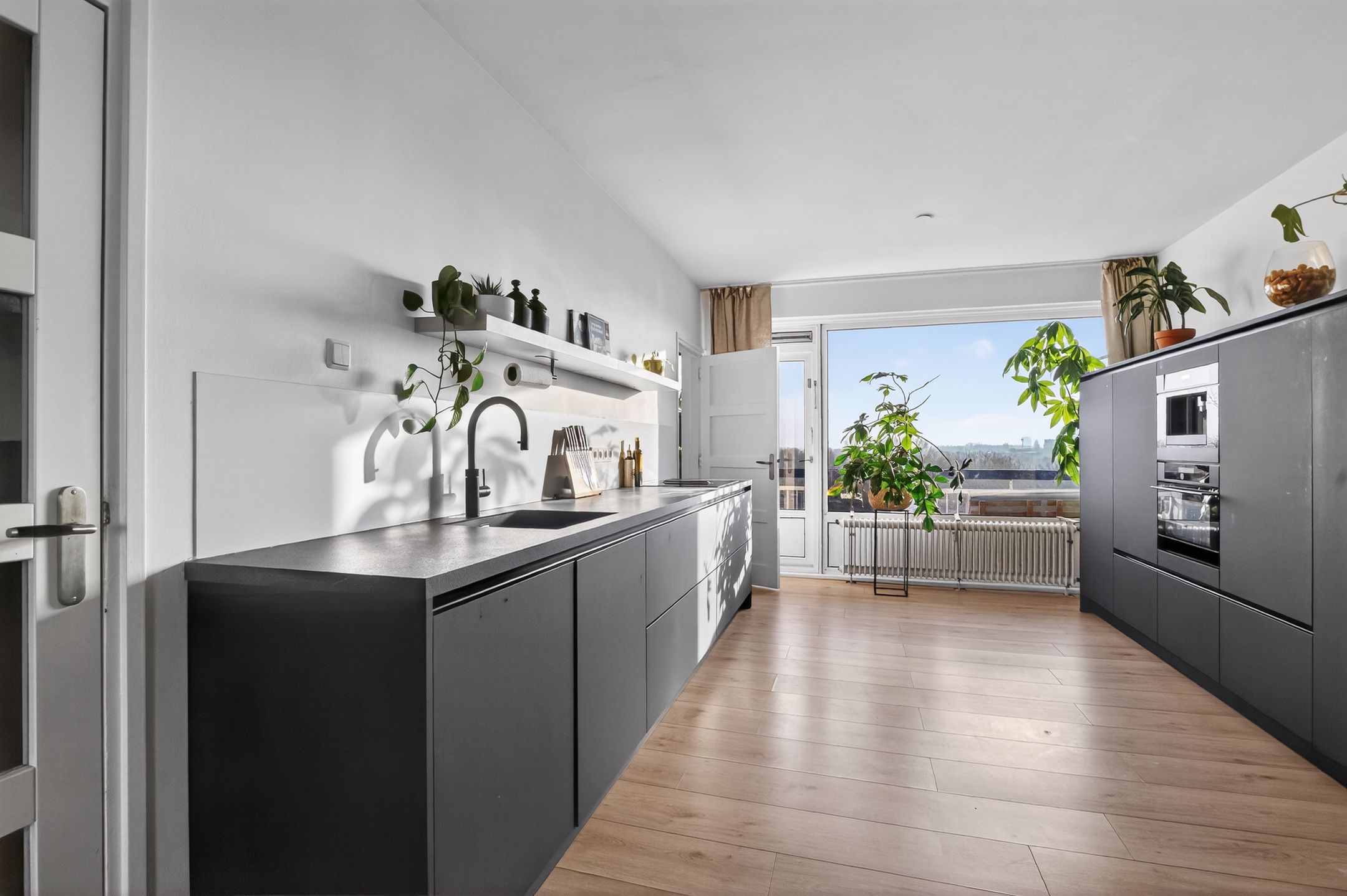 Foto 6 van Van Nijenrodeweg 35