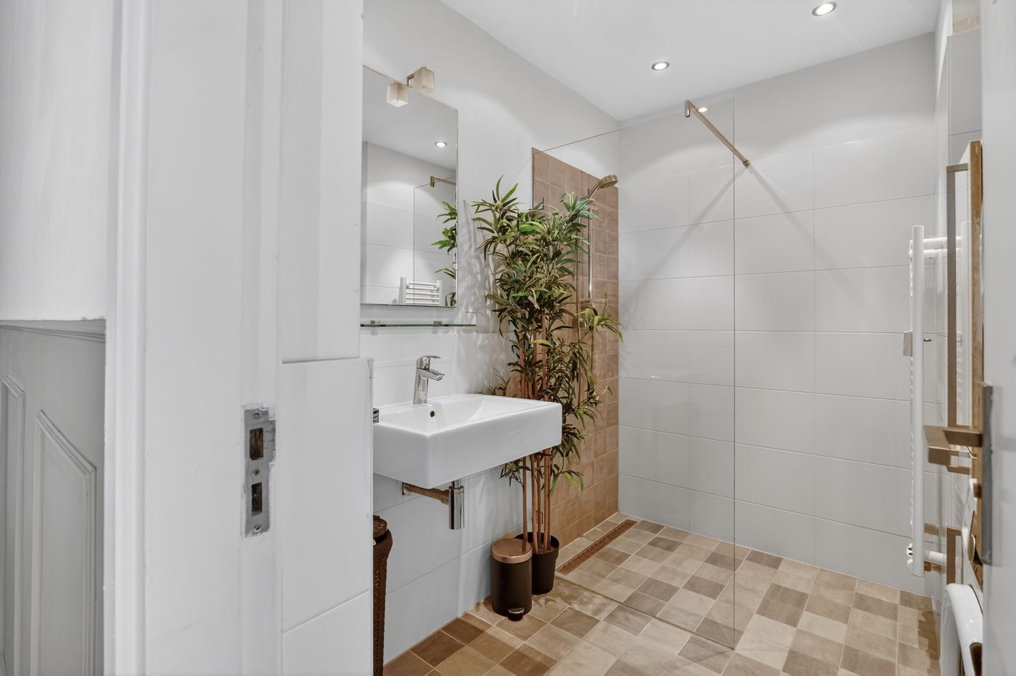 Foto 14 van Van Nijenrodeweg 35