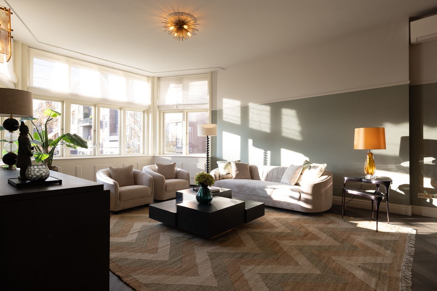 Photo 10 of Koningin Emmaplein 15-C