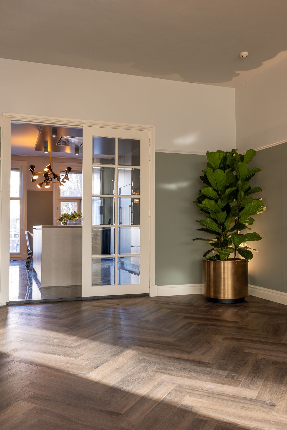 Photo 40 of Koningin Emmaplein 15-C