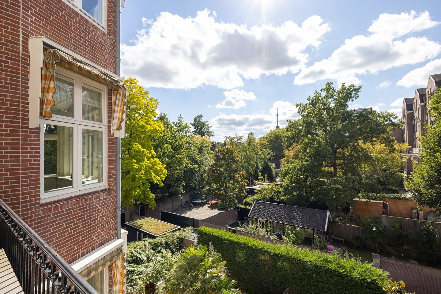 Photo 64 of Koningin Emmaplein 15-C