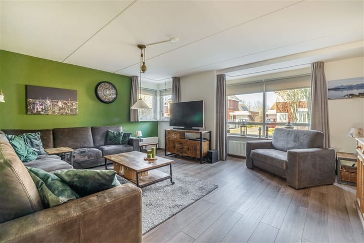 Photo 2 of Taco Haringastraat 6