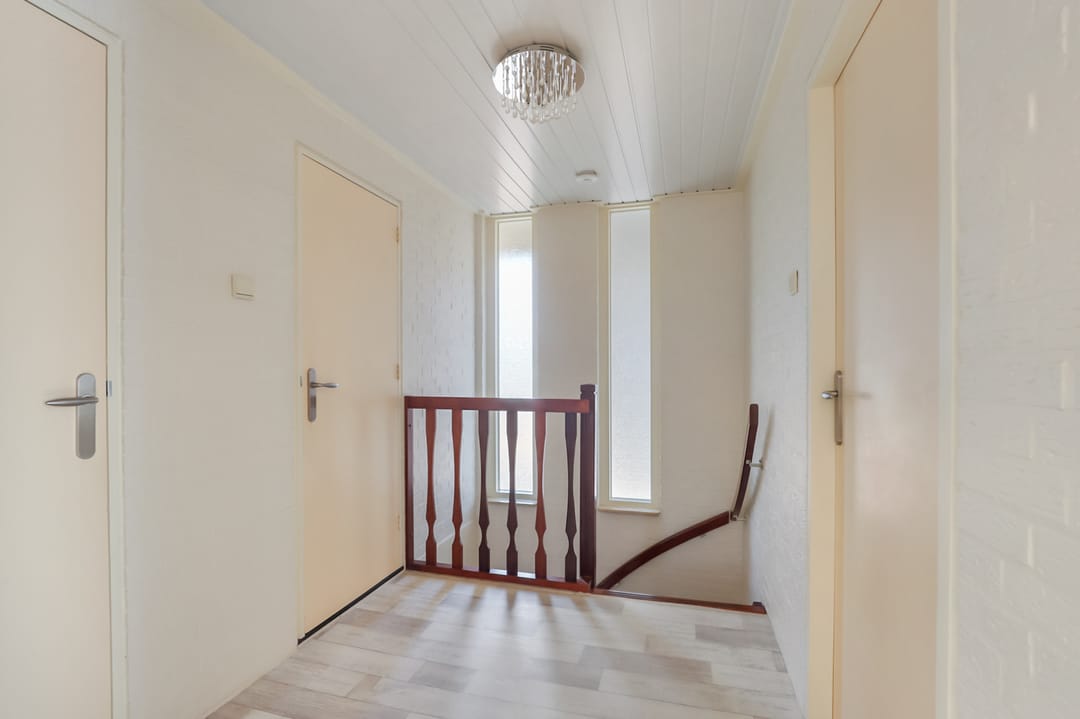 Spacious detached home with garage and garden in Didam — 13