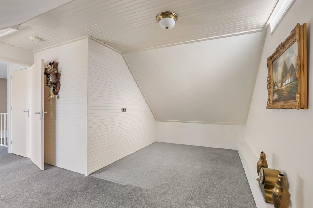 Spacious detached home with garage and garden in Didam — 28