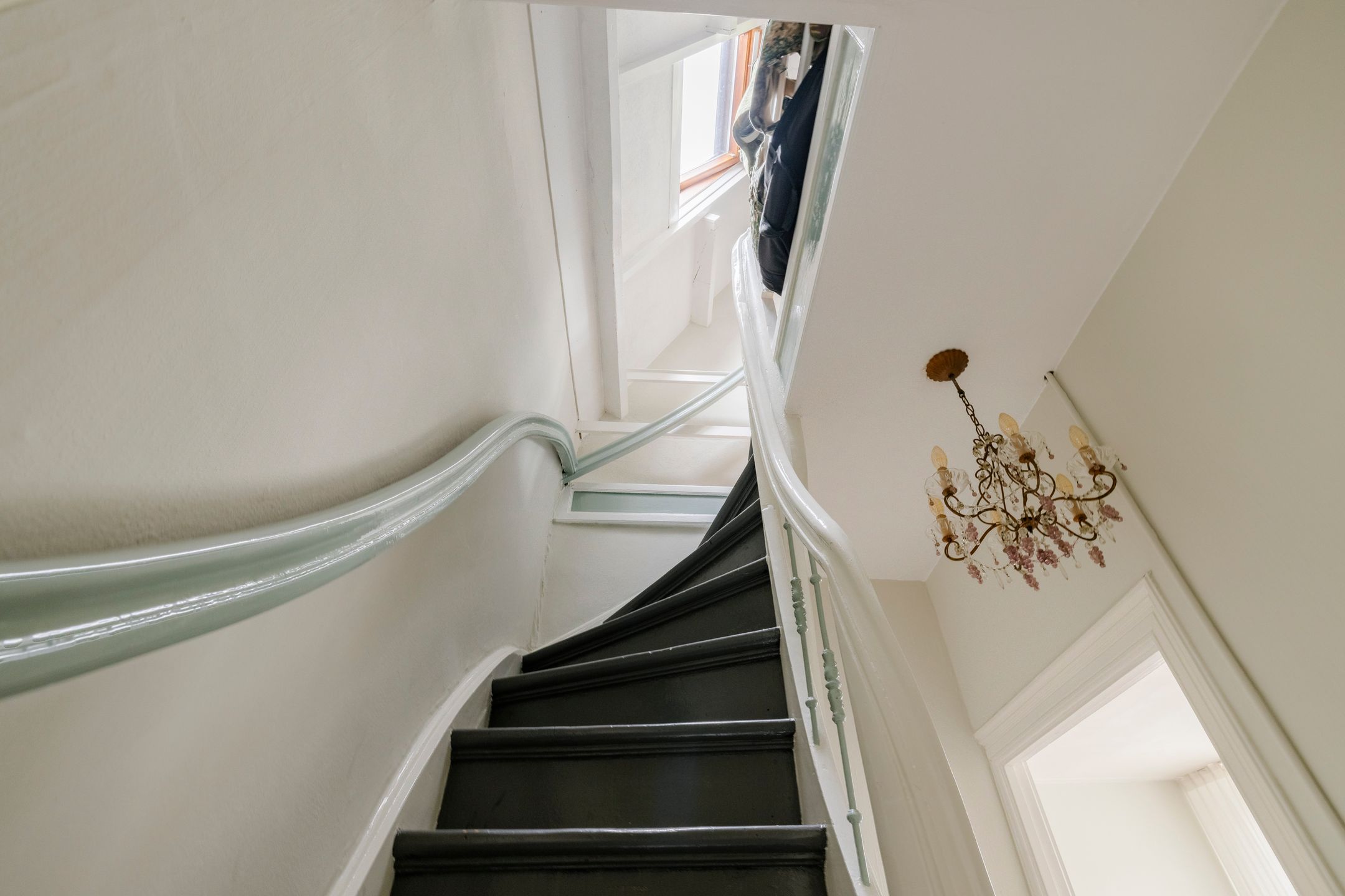 Characteristic residence with patio garden in central Bloemendaal — 21