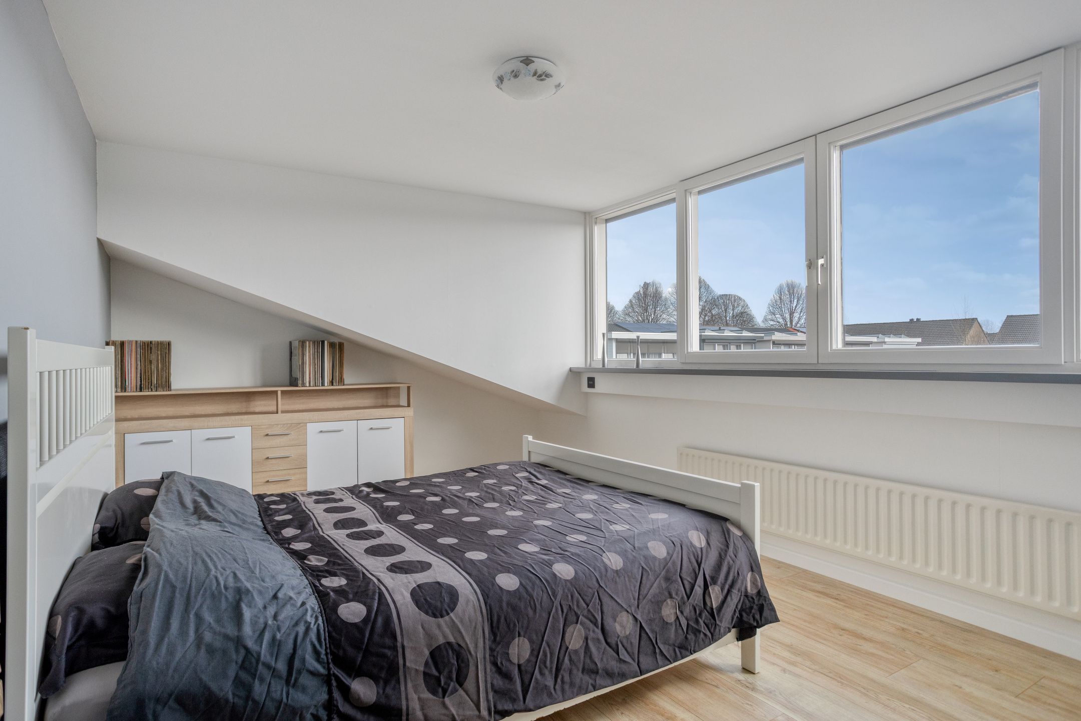 Energy-efficient terraced home with green views in Malberg — 24