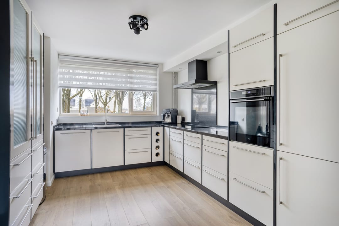 Energy-efficient terraced home with green views in Malberg — 13