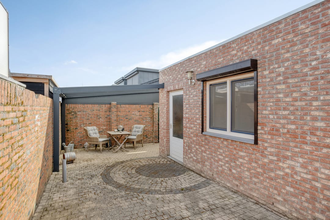 Energy-efficient terraced home with green views in Malberg — 28