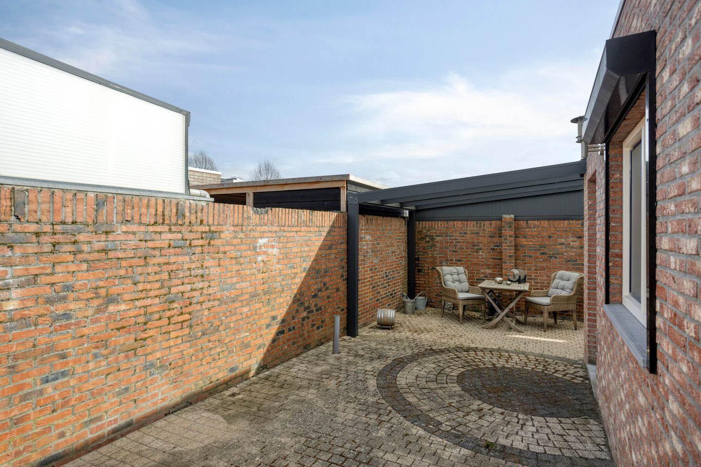 Energy-efficient terraced home with green views in Malberg — 29