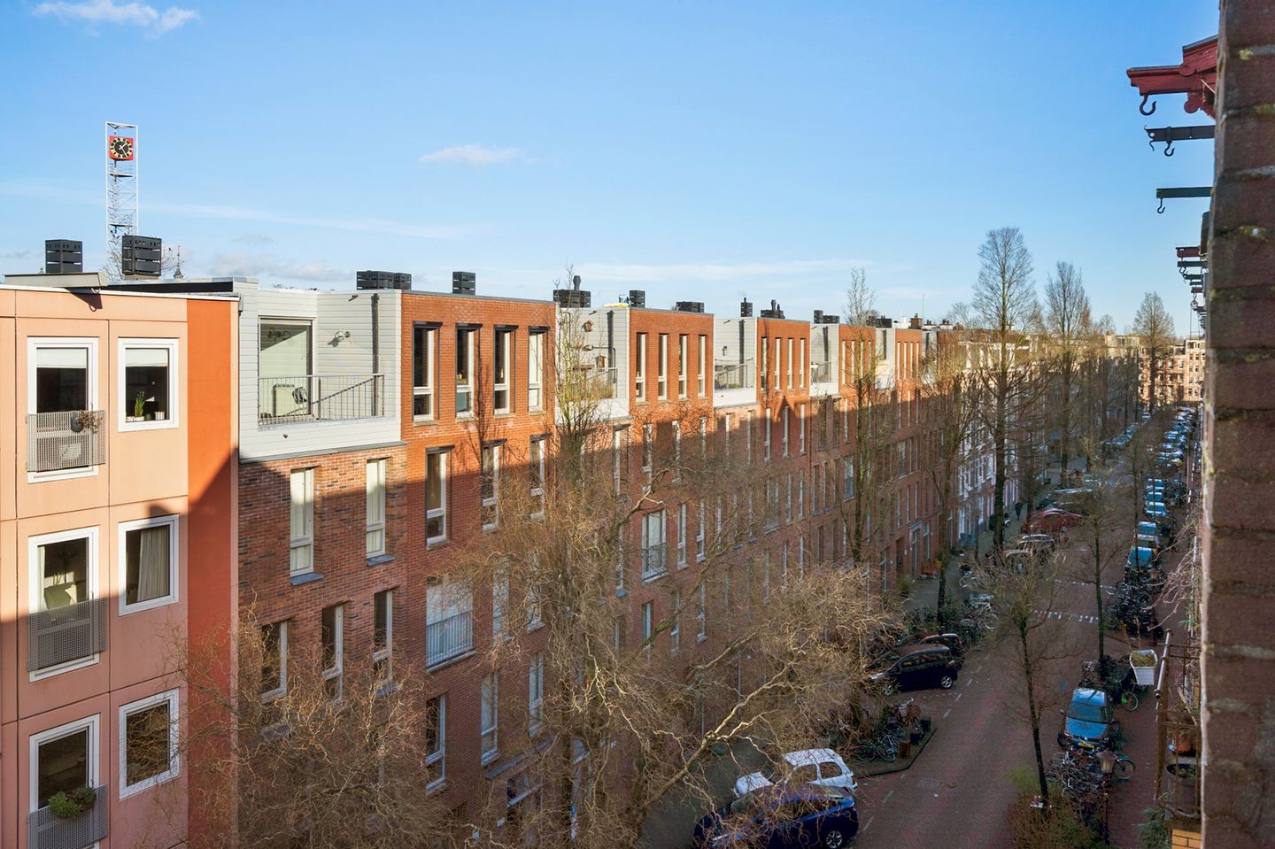 Photo 19 of Vrolikstraat 204-4