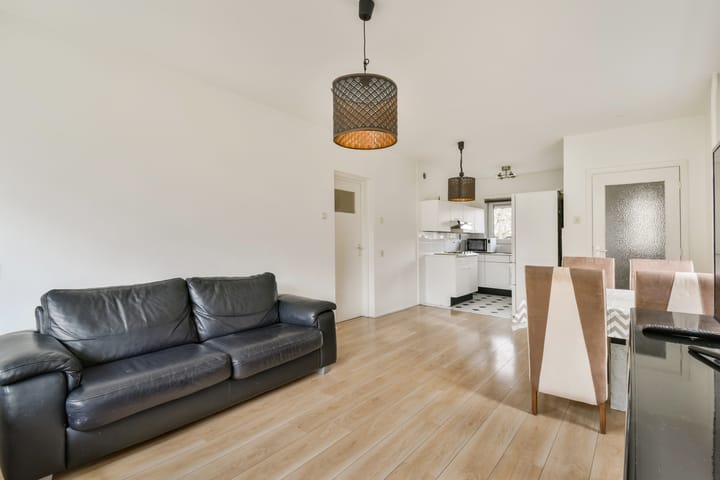 Photo 3 of Mr. G. Groen van Prinstererlaan 269