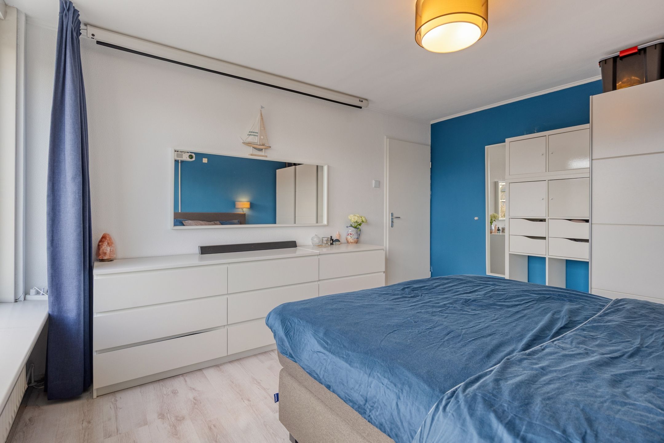 Spacious family home with sunny south facing garden and free view — 21