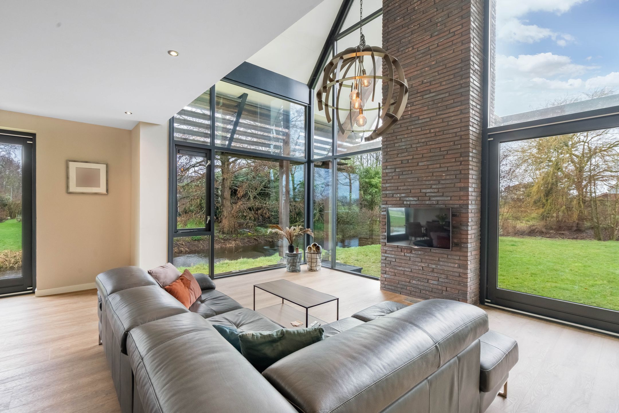 Exclusive Detached Villa with Thatched Roof in Sint Pancras — 12