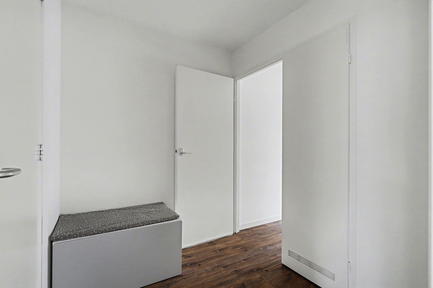 Modernized Corner Home with Latest Amenities in 's-Gravendeel — 19