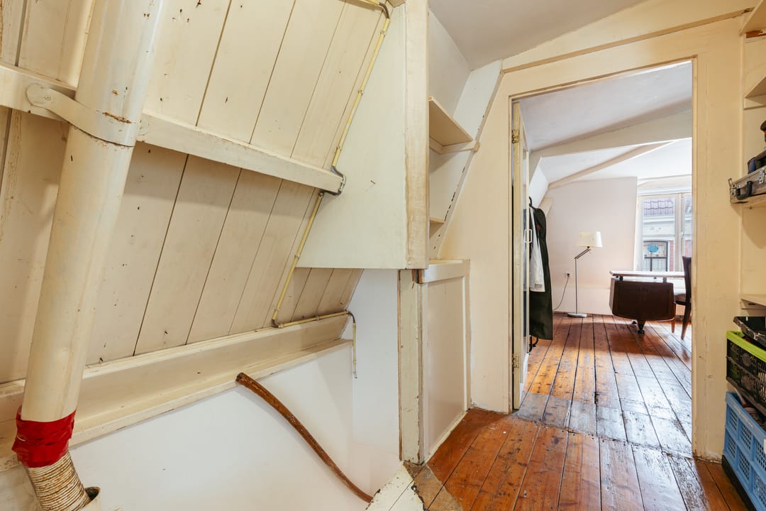 Characteristic Townhouse on Own Ground in De Pijp — 25