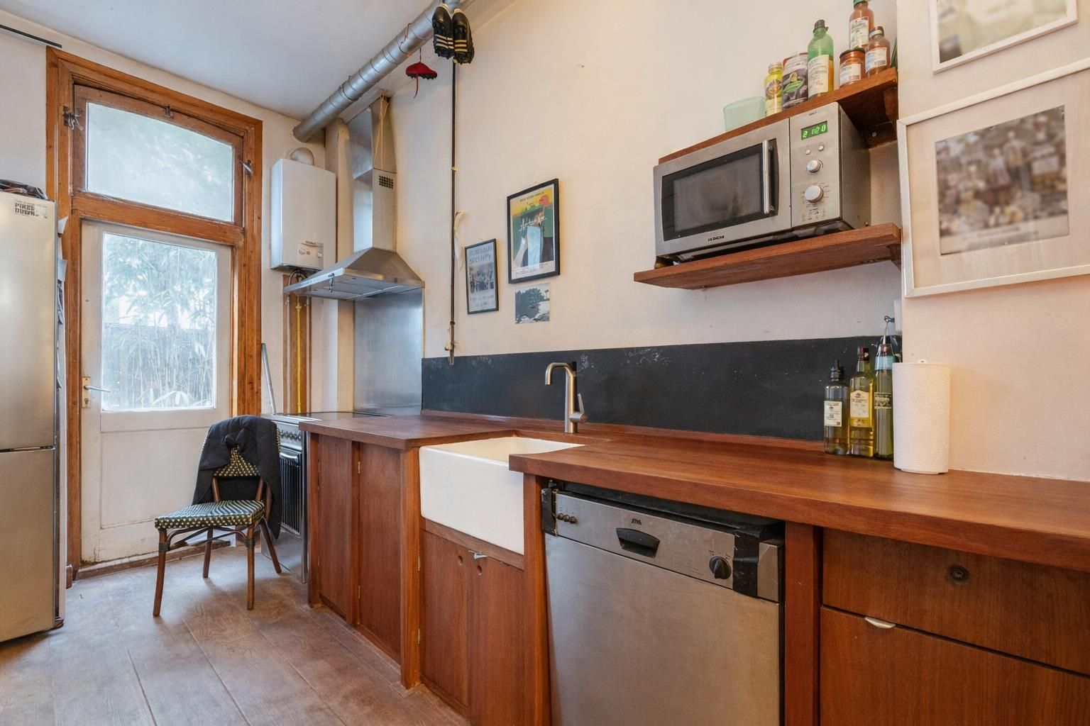 Characteristic Townhouse on Own Ground in De Pijp — 32