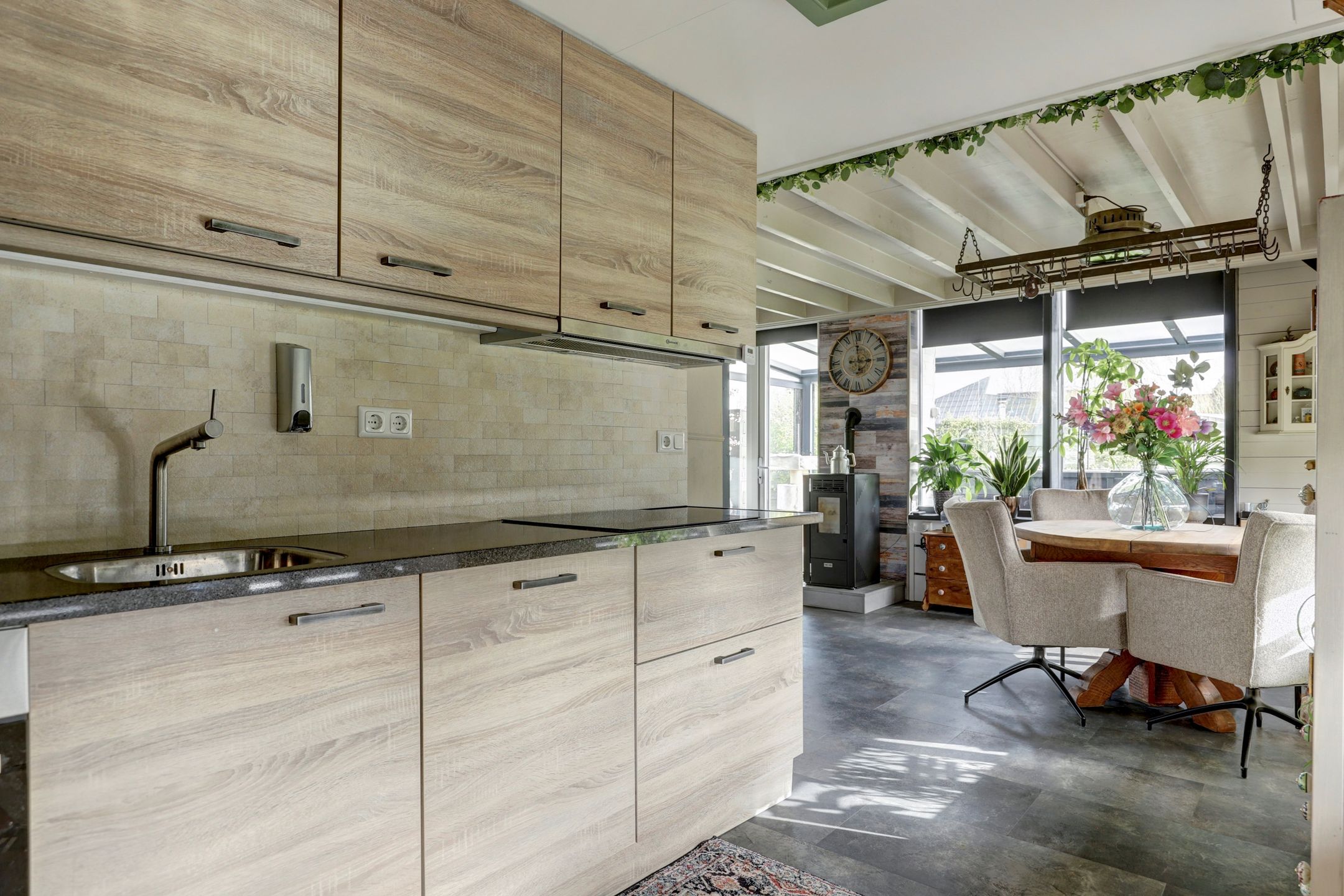 2-bedroom freehold villa in Opmeer — photo 3 of 5