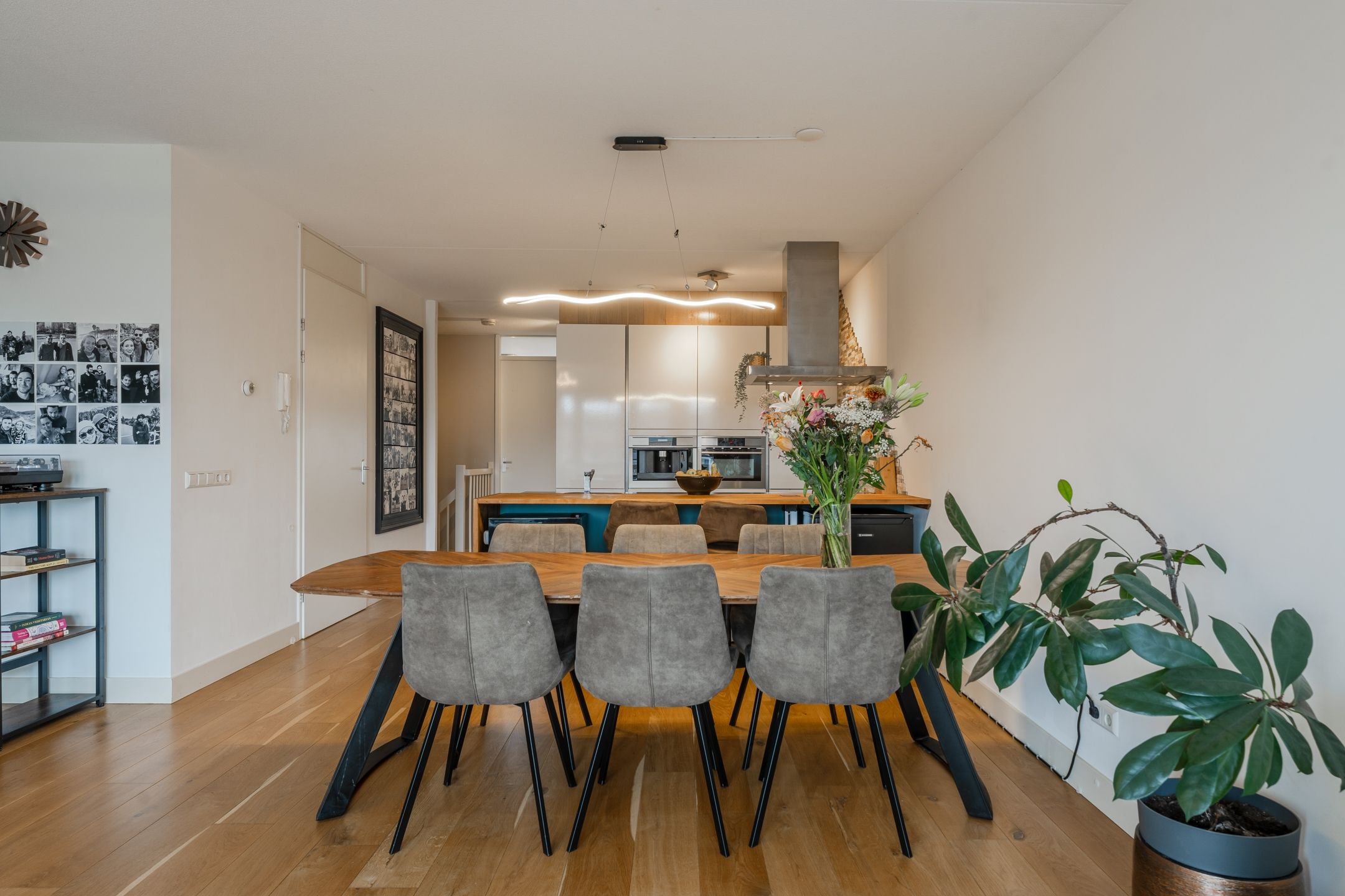 Photo 12 of Ottho Heldringstraat 27-P