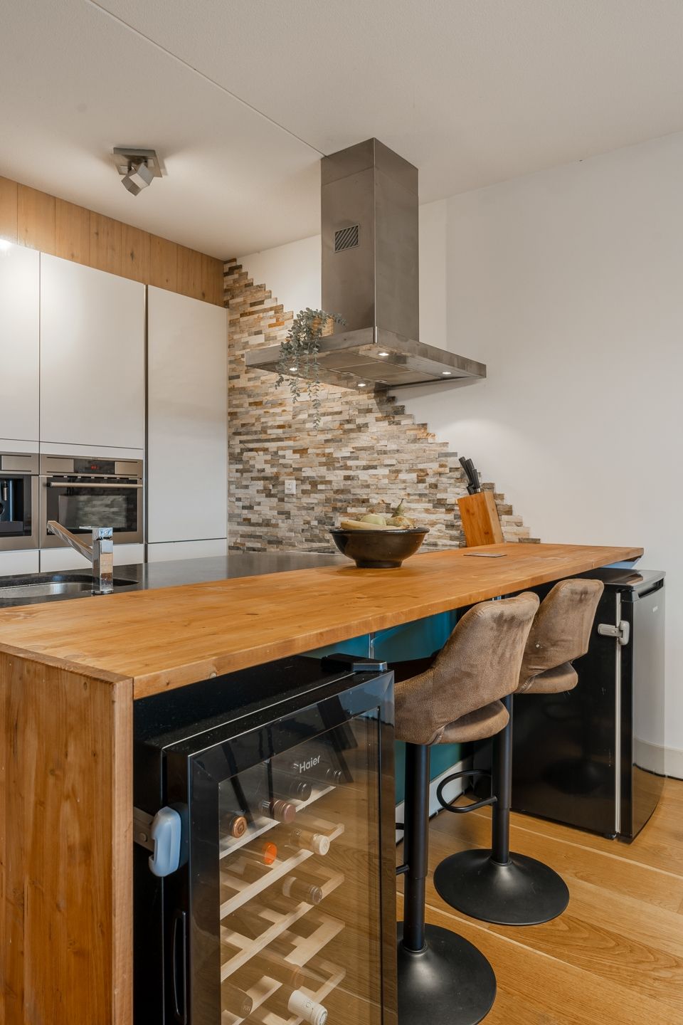 Photo 15 of Ottho Heldringstraat 27-P