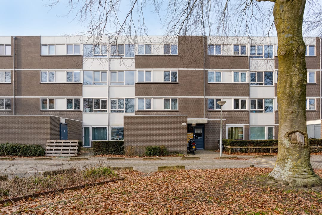 Sustainable Ground Floor Apartment with Sunny Garden in Amsterdam Holendrecht-Zuid — 30