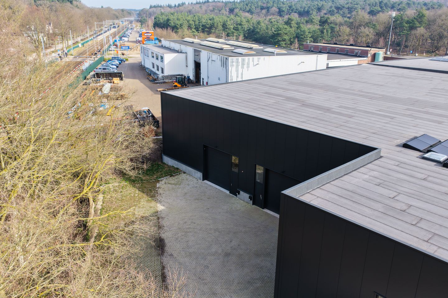 View photo 2 of Bovensteweg 93-N