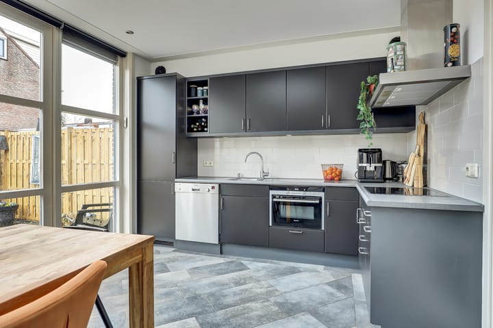 Photo 3 of Butterwoud 103