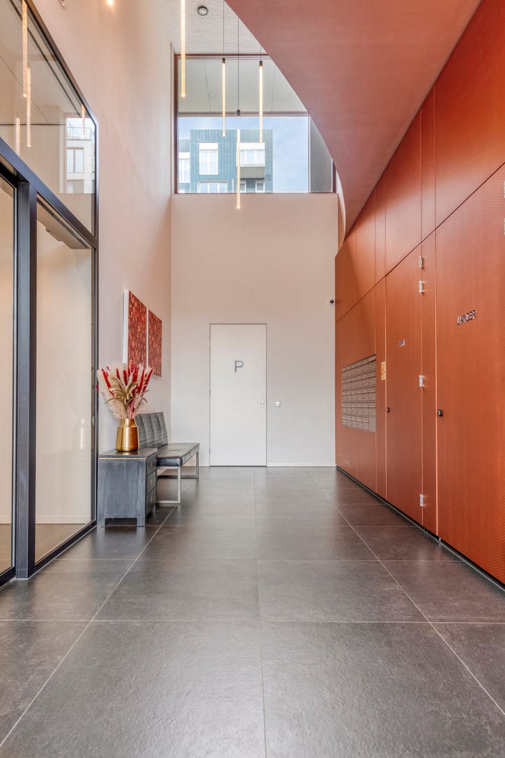 Photo 25 of Mies van der Rohestraat 105