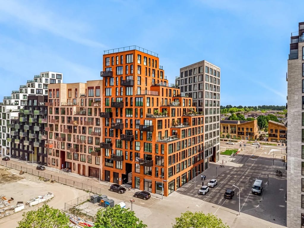 Photo 1 of Mies van der Rohestraat 105
