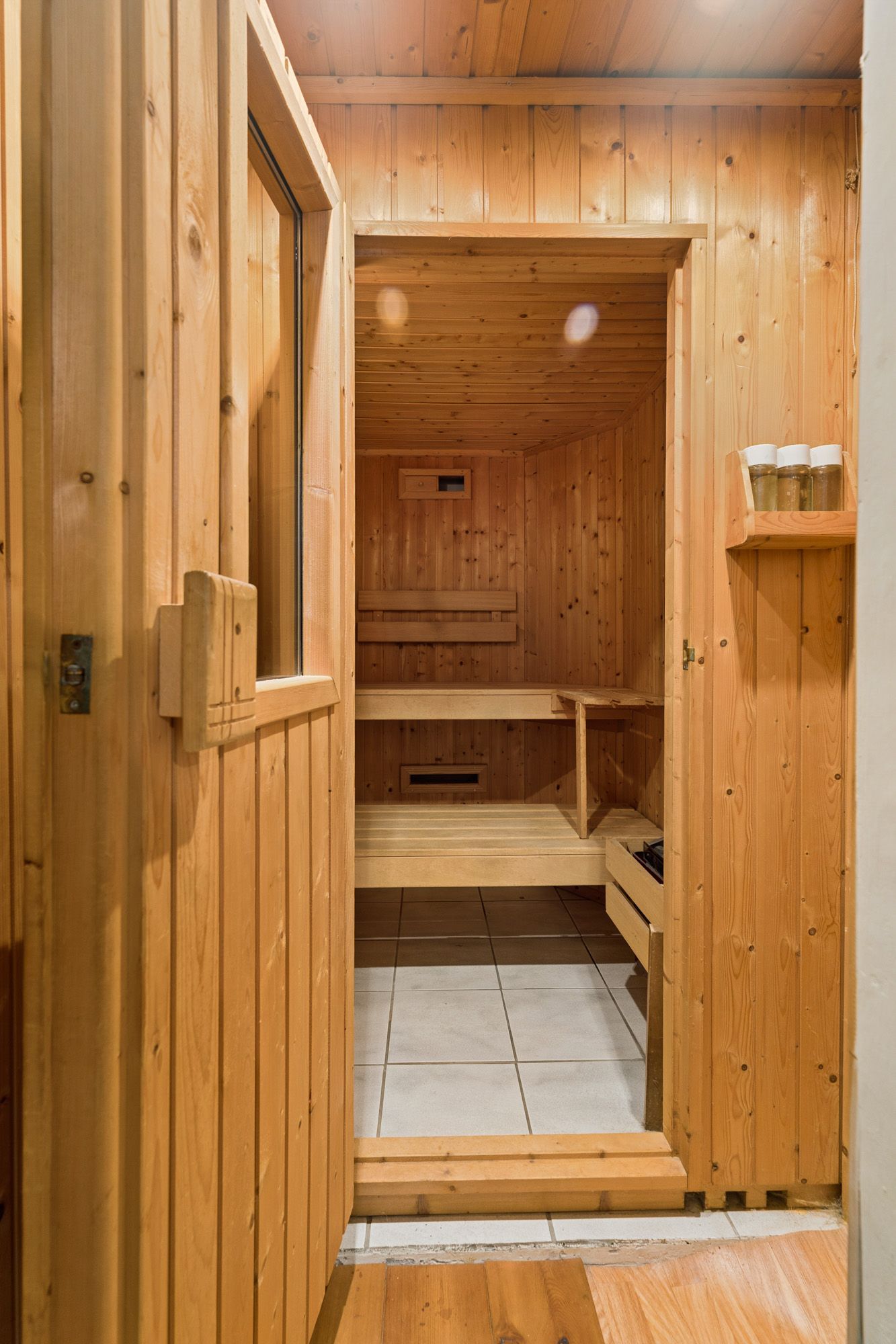 Foto 20 van Nunspeetlaan 141