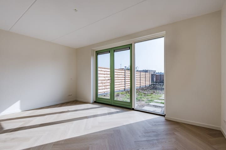 Photo 3 of Melanie Kleinpad 21