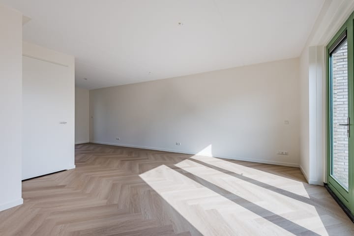 Photo 4 of Melanie Kleinpad 21